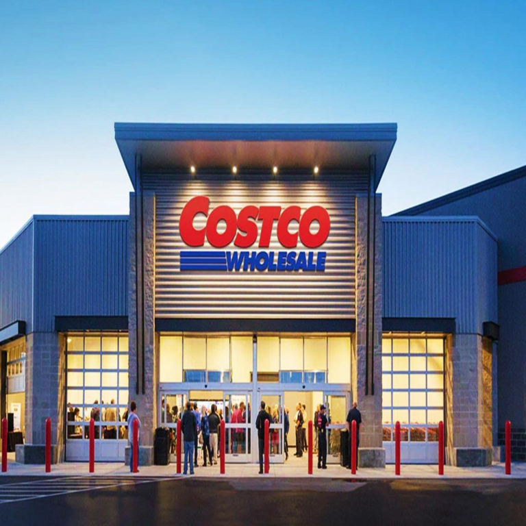 Por , la membresía de Costco incluye  adicionales para gastar