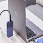 Oferta en este cargador GaN de 65W galardonado, que también funciona como centro de datos y video.