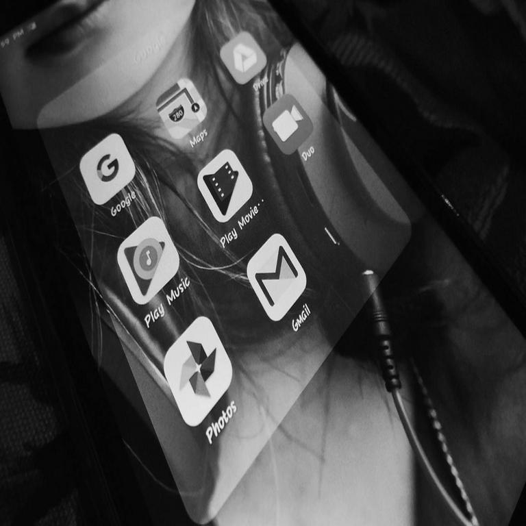 Google implementa reinicio automático en Android, complicando el acceso policial a datos.