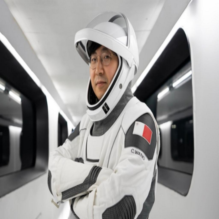Un minero de Bitcoin se convierte en el primer viajero espacial de la criptocomunidad a bordo de una nave SpaceX.