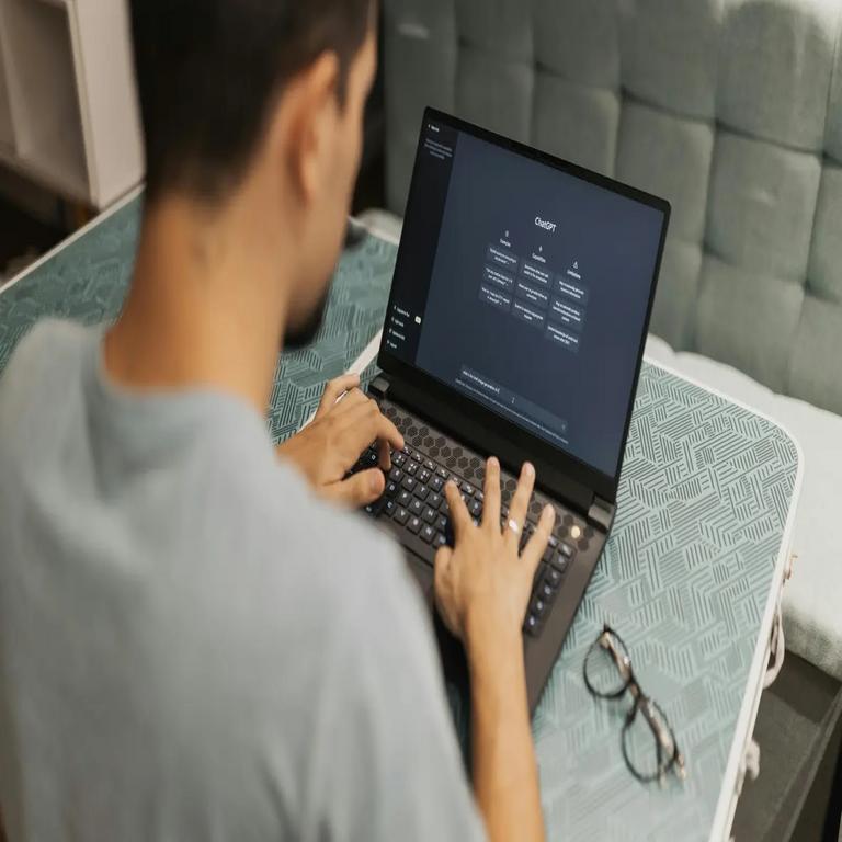 Amenazas impulsadas por inteligencia artificial: estrategias para que los CISOs mantengan la delantera