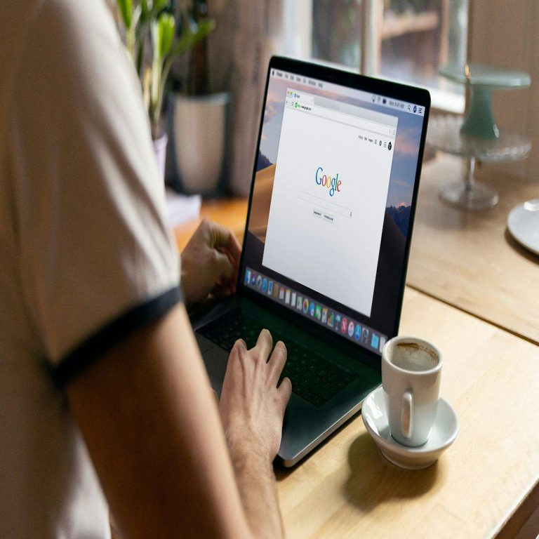 Eliminar tus datos personales de los resultados de búsqueda de Google ahora es notablemente sencillo y rápido.