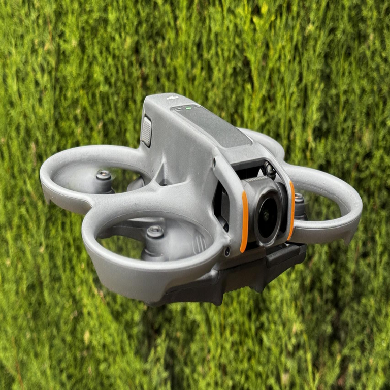 DJI se alista para lanzar una nueva generación de drones: emergen filtraciones con videos e imágenes de los próximos modelos que debutarán en el mercado.
