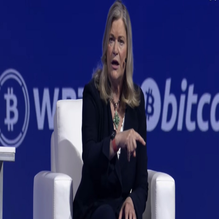 Cynthia Lummis afirma que mantener reservas de bitcoin constituye la máxima ventaja geopolítica estratégica.