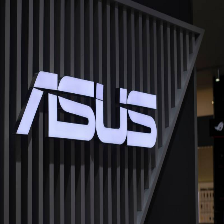 Las puertas traseras en routers ASUS afectan a 9 mil dispositivos y persisten tras actualizaciones de firmware.
