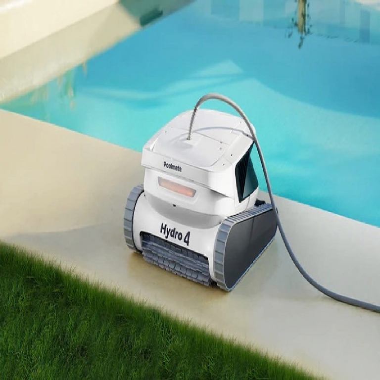 9 robots limpiadores de piscinas recomendados para la temporada de verano.