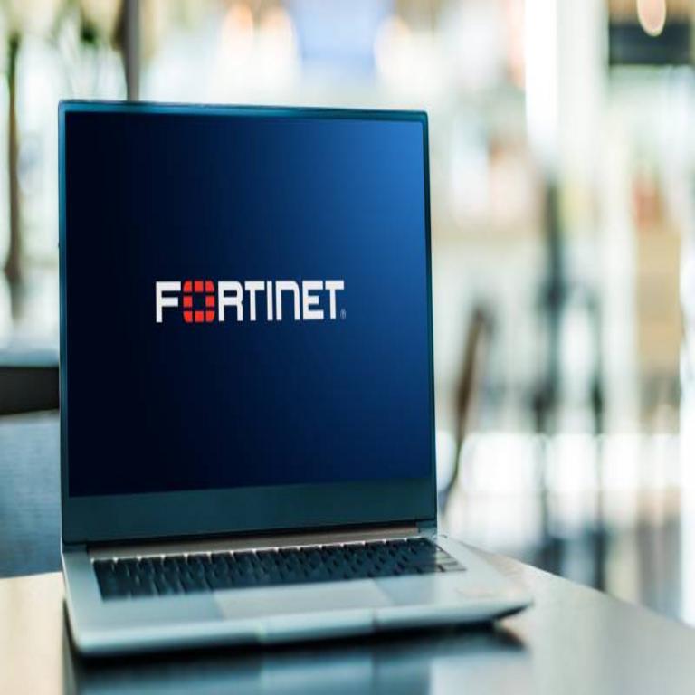 Fortinet corrige vulnerabilidad crítica explotada activamente