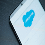 Google alerta sobre campaña de vishing y extorsión dirigida a clientes de Salesforce.
