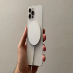 El iPhone 17 destacaría por su avanzada capacidad de carga inalámbrica, según evidencian estos cargadores MagSafe filtrados.