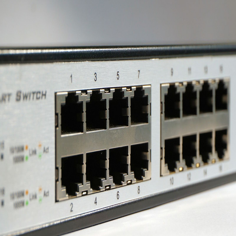 Áreas del hogar donde resulta conveniente instalar un conmutador de red para optimizar el rendimiento de la conexión a Internet.