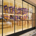 La inutilidad de robar en una Apple Store: funcionamiento del sistema de bloqueo de dispositivos observado durante los disturbios en Los Ángeles.