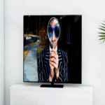 Identifica tres indicadores en tu Smart TV que evidencian posibles actividades de vigilancia.