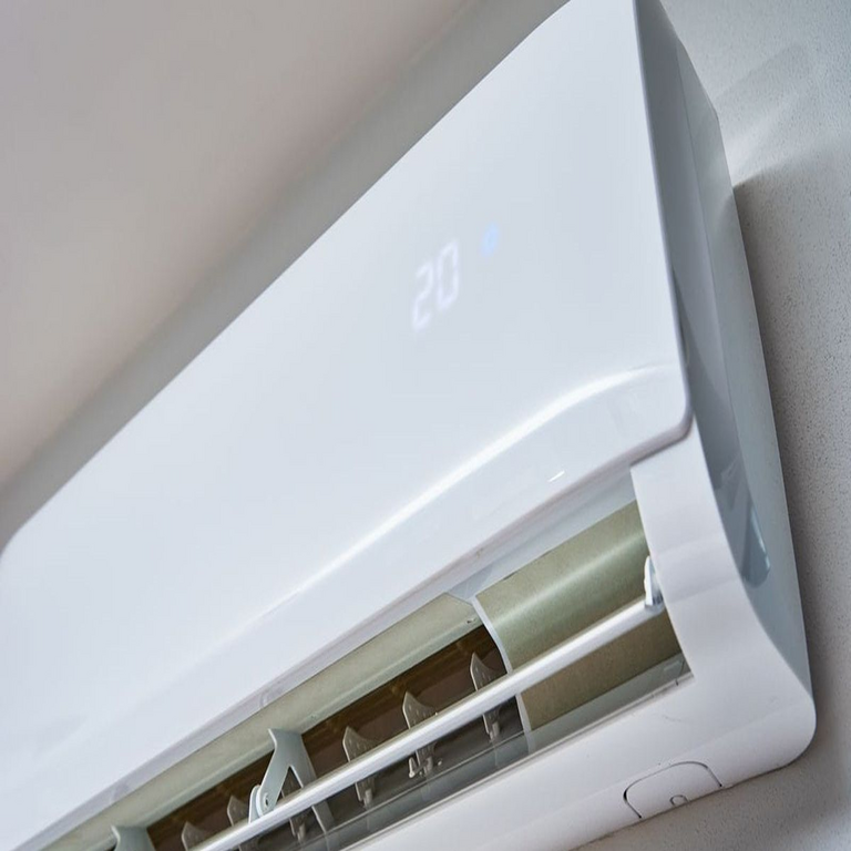 Al instalar múltiples equipos de aire acondicionado en el hogar, ¿es necesario incrementar la potencia eléctrica contratada?