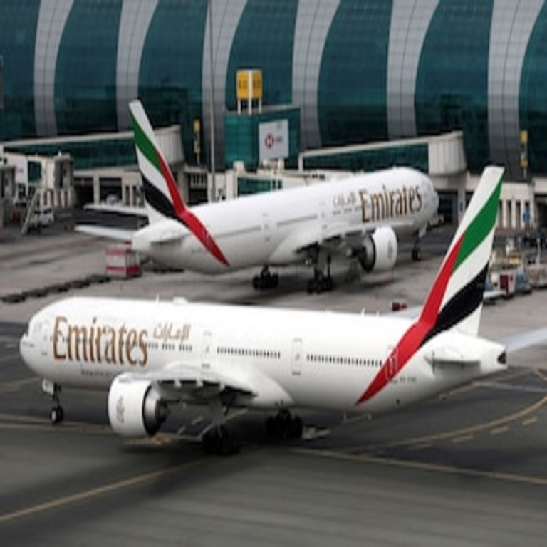 La aerolínea Emirates implementará próximamente la opción de pagar viajes utilizando criptomonedas como método de pago.