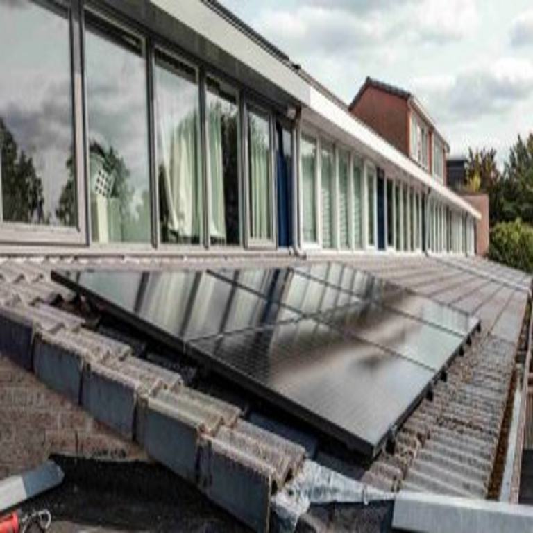 ¿Deseas implementar un sistema de energía solar residencial? Considera estas recomendaciones técnicas para garantizar su correcta instalación y funcionamiento.