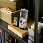 LEGO ha reintroducido la Game Boy con un enfoque innovador: aunque carece de funcionalidad eléctrica y sonora, destaca por otras cualidades destacables.