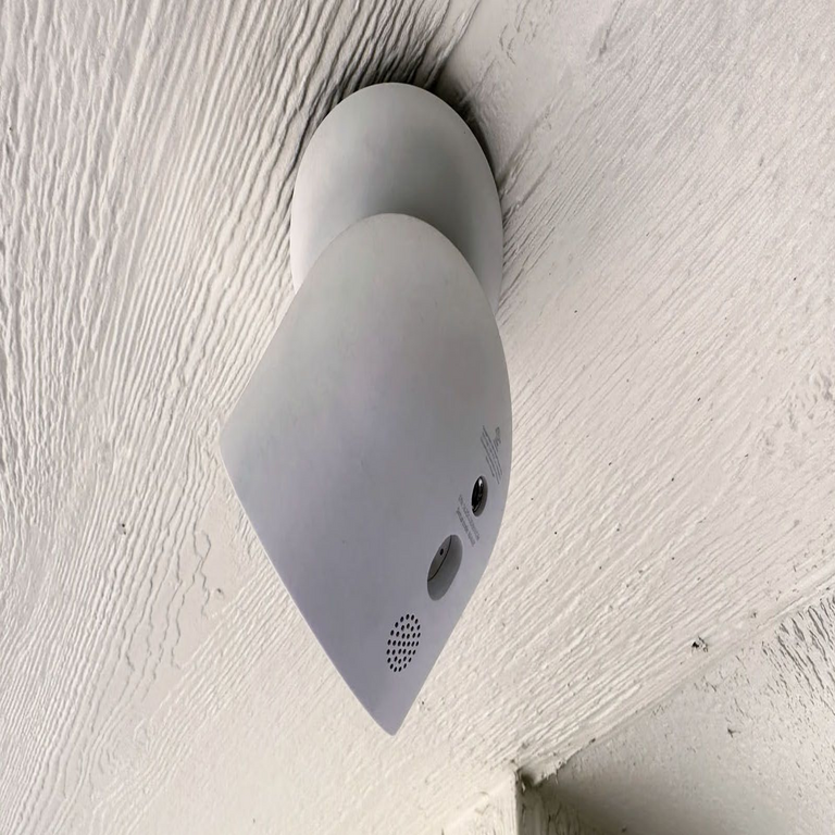 Proteja su hogar o negocio con estas cámaras de seguridad en promoción.
