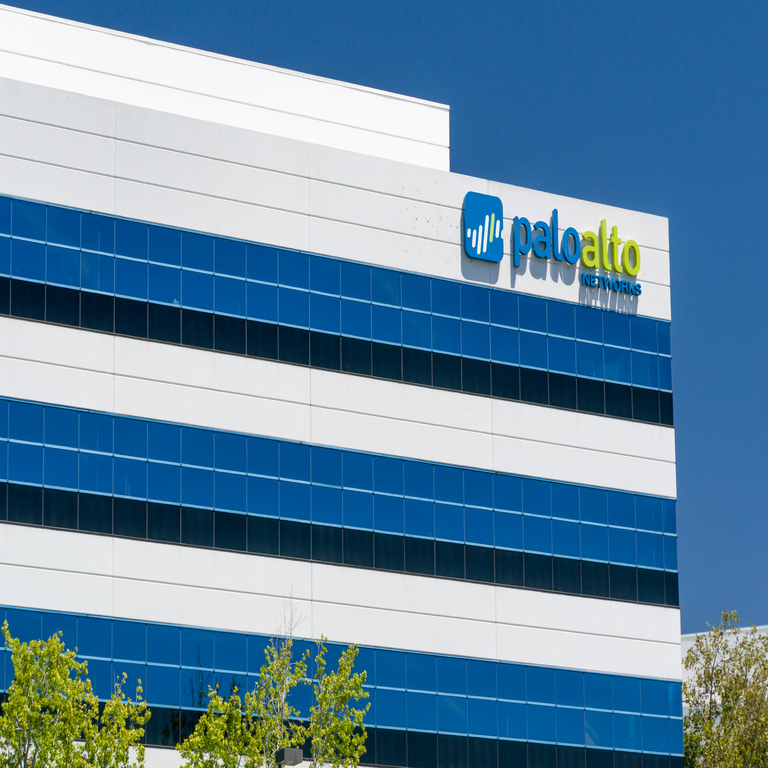 Palo Alto Networks adquiere CyberArk por 25 mil millones de dólares mientras la seguridad de identidad cobra protagonismo.