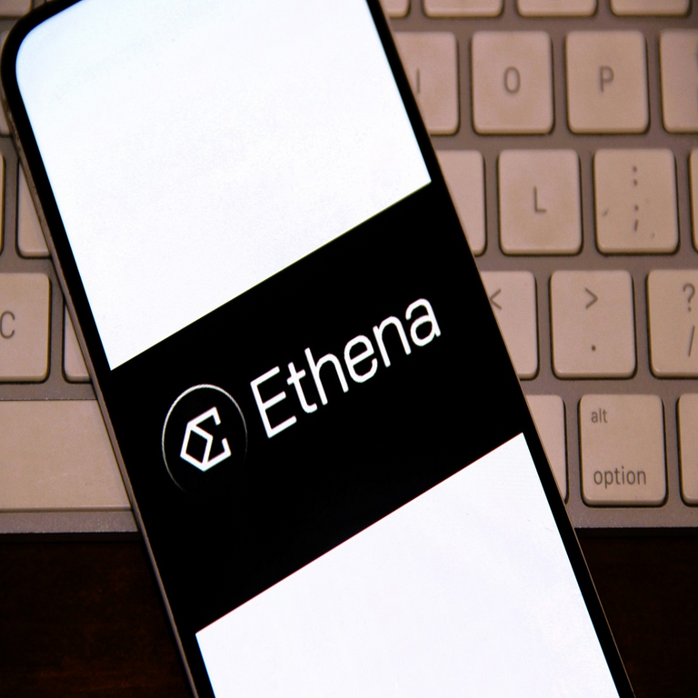 Ethena se incorpora a Aave para proporcionar rentabilidad a sus stablecoins.