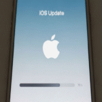 Apple publica una actualización crítica que corrige más de 100 vulnerabilidades en iOS y macOS.