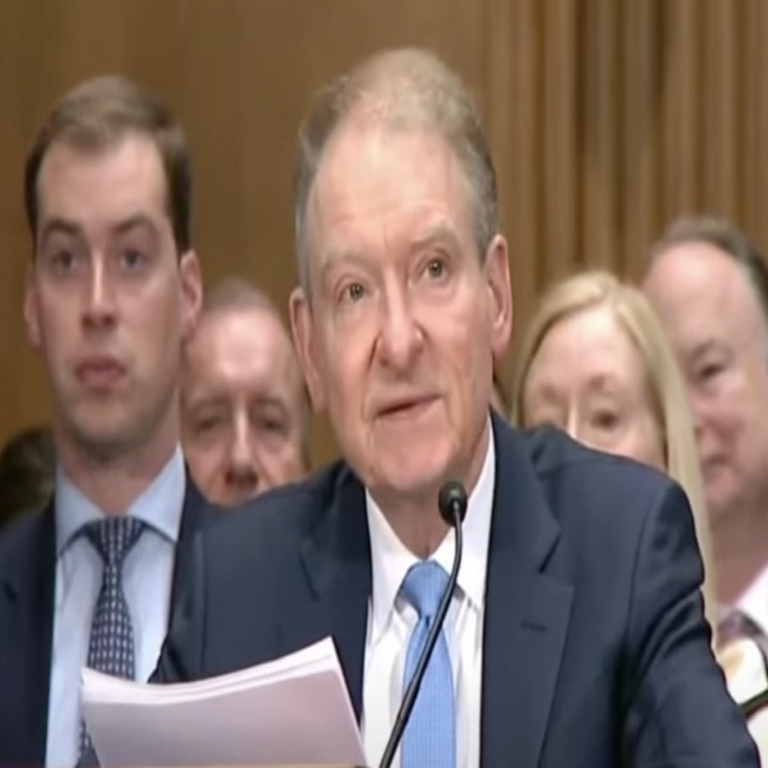 Los objetivos de Estados Unidos en materia de criptomonedas son ambiciosos y fundamentales, según declaró el director de la SEC.