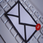 Si posees una cuenta de Hotmail, podrías perder acceso a tu correo electrónico.