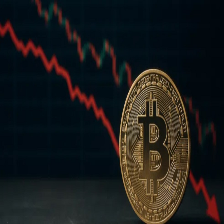 El precio del Bitcoin desciende a 115.000 dólares tras la implementación de los aranceles impuestos por Trump.