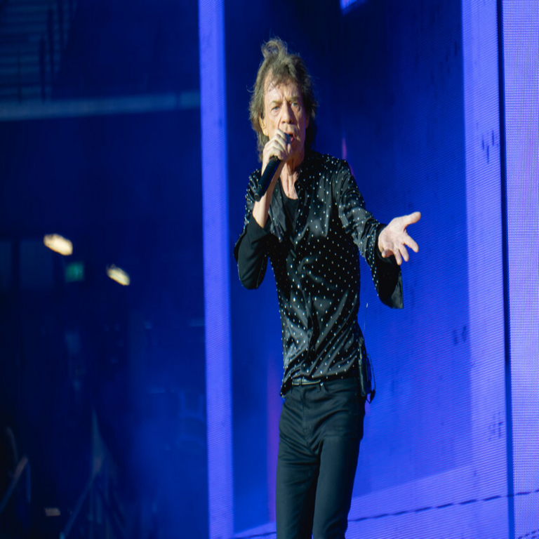 Mick Jagger rechaza legar una fortuna millonaria a sus ocho hijos, argumentando que no requieren 500 millones de dólares para subsistir.