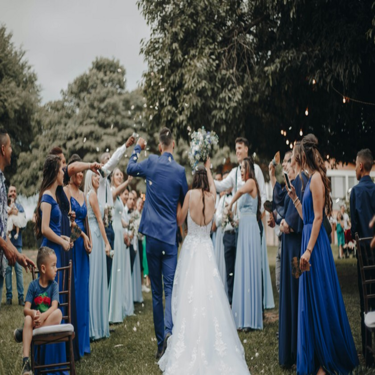 El número de matrimonios disminuye progresivamente, aunque presentan una mayor duración en comparación con épocas anteriores.
