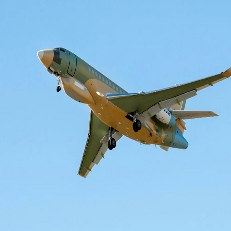 Francia ha puesto en vuelo su nuevo sistema de guerra electrónica: una aeronave de reconocimiento especializada en la interceptación de señales.