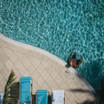 Una eSIM proporciona conectividad de datos móviles en cualquier destino vacacional: estas son algunas de las opciones más destacadas disponibles.