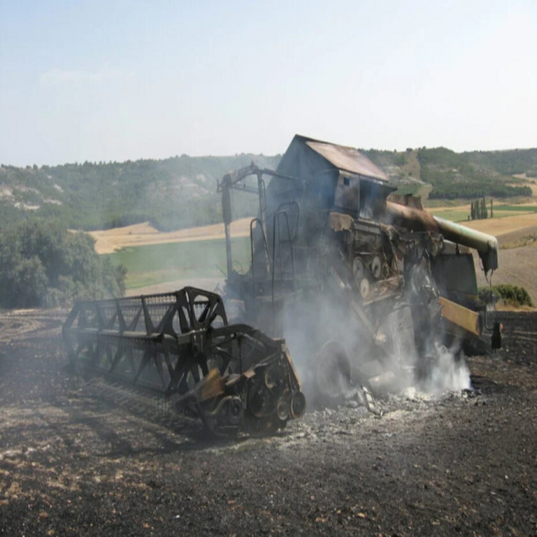 Los incendios vuelven a poner en riesgo las zonas rurales: el uso inadecuado de equipos agrícolas es responsable de un número significativo de incidentes.