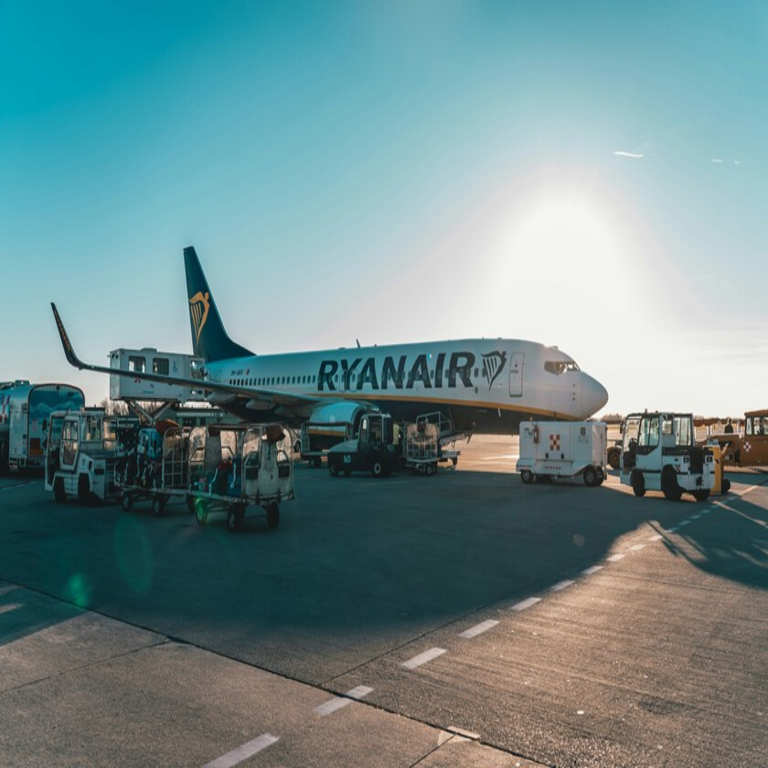 El puente de agosto ya generaba congestión en los aeropuertos: Ryanair añadirá una huelga con retrasos y cancelaciones a la situación.