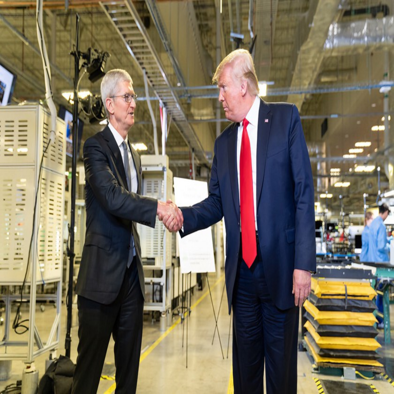 Estados Unidos presionó a Apple para que produjera el iPhone en territorio nacional, y la compañía ya está cumpliendo con dicha exigencia.