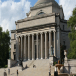Violación de datos en la Universidad de Columbia compromete información personal y financiera de 870,000 individuos.