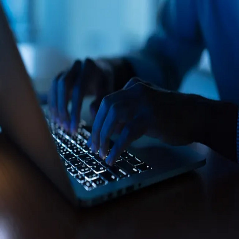 Un grupo con motivaciones financieras es un actor clave en la explotación de ToolShell.