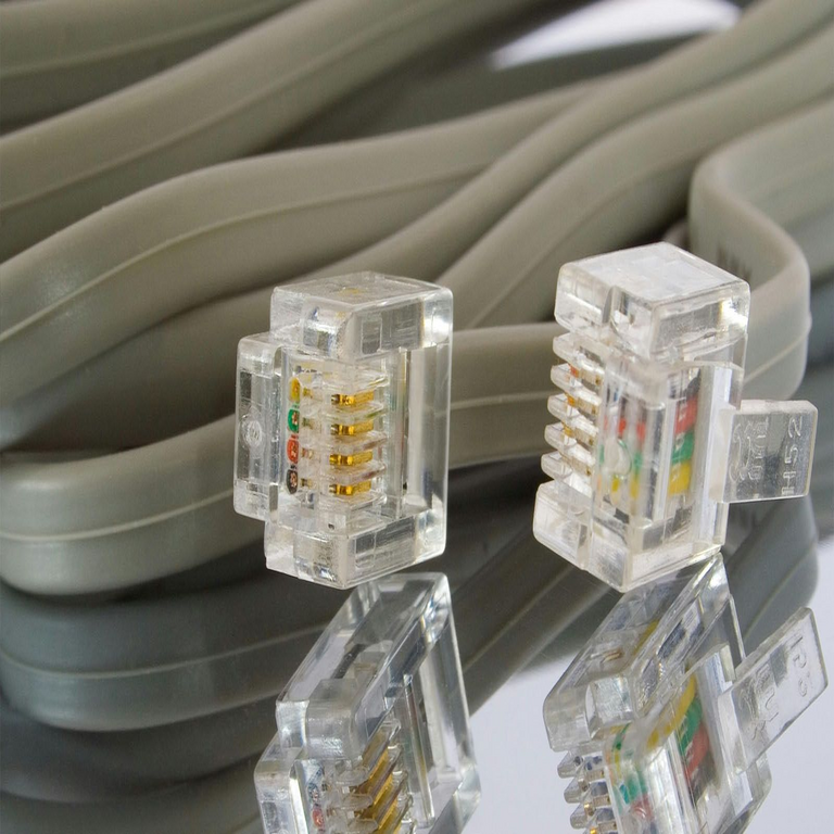 ¿Es necesario reemplazar los cables Ethernet de mi red doméstica al actualizar a un router más potente con puertos MultiGigabit?
