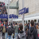 Alemania se caracterizaba por su producción cervecera, sus salchichas y la precisión en los horarios ferroviarios, aunque este último aspecto está experimentando un declive.
