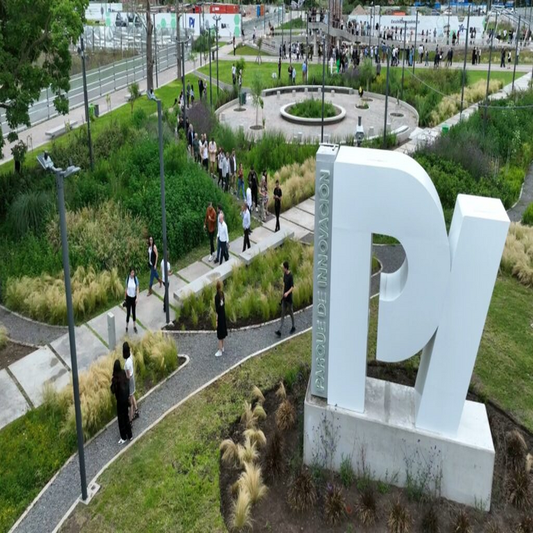 Satoshi Nakamoto será homenajeado con un monumento en la ciudad de Buenos Aires.