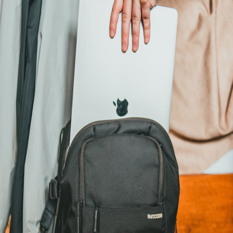 Qué laptop adquirir para el regreso a clases: cinco equipos portátiles ligeros ideales para uso académico.