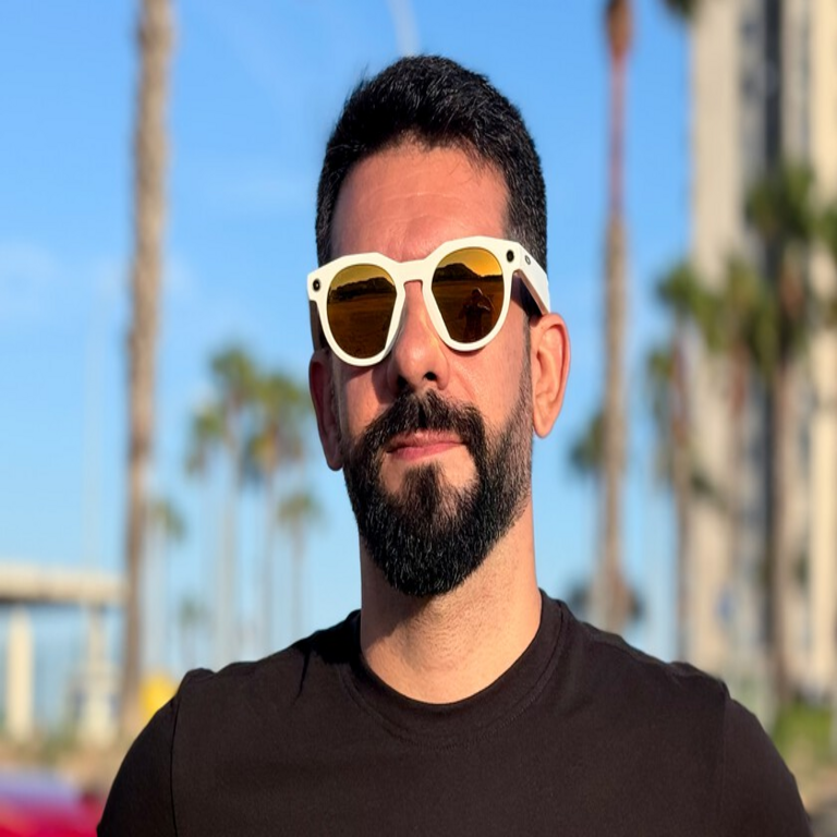 He utilizado las Oakley Meta durante dos semanas: tan impresionantes como ambiguas en su desempeño.