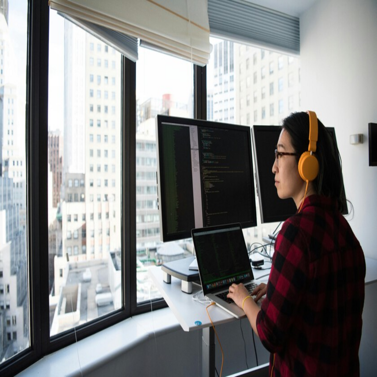 Las empresas emergentes de programación intuitiva enfrentan una dura realidad: el desarrollo con inteligencia artificial no resulta rentable.