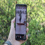 Una preocupante realidad emerge en las plataformas de redes sociales: su uso ya no se centra en la interacción con contactos personales.