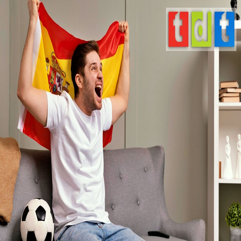 Los principales canales de televisión digital terrestre para visualizar partidos de fútbol sin costo en España durante la temporada 2025/2026: programación y horarios de encuentros.