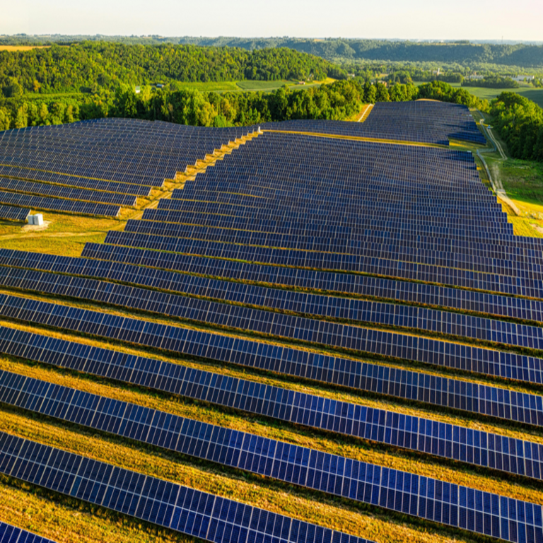 El auge de las energías renovables enfrenta un límite oculto: España genera más energía verde que nunca pero la infraestructura actual no puede absorberla.