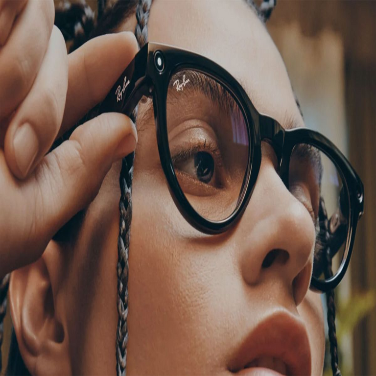 Meta busca replicar el éxito de las Ray-Ban Meta con sus nuevas gafas “Celeste”, las cuales tendrían un costo inferior al estimado inicialmente.