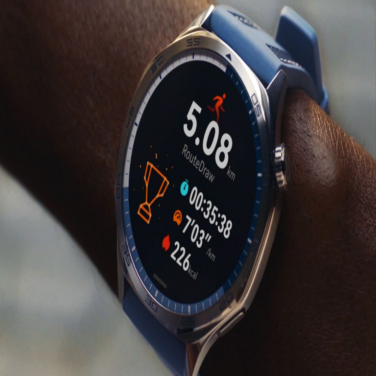 Huawei lanza un modelo posicionado como competidor directo de Garmin, cuyo análisis resulta de interés para la comunidad de corredores.