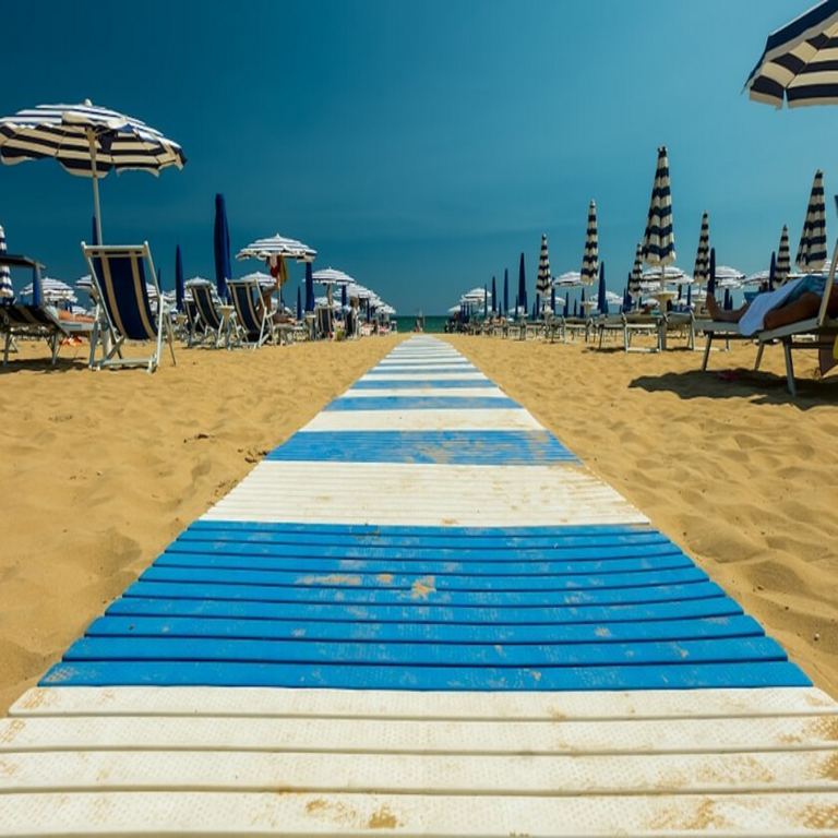 Italia implementa una estrategia controvertida para mitigar la turistificación de su litoral: la privatización de playas.