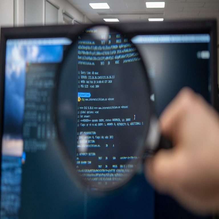 Cómo identificar un software antivirus fraudulento: guía para evitar estafas de seguridad.