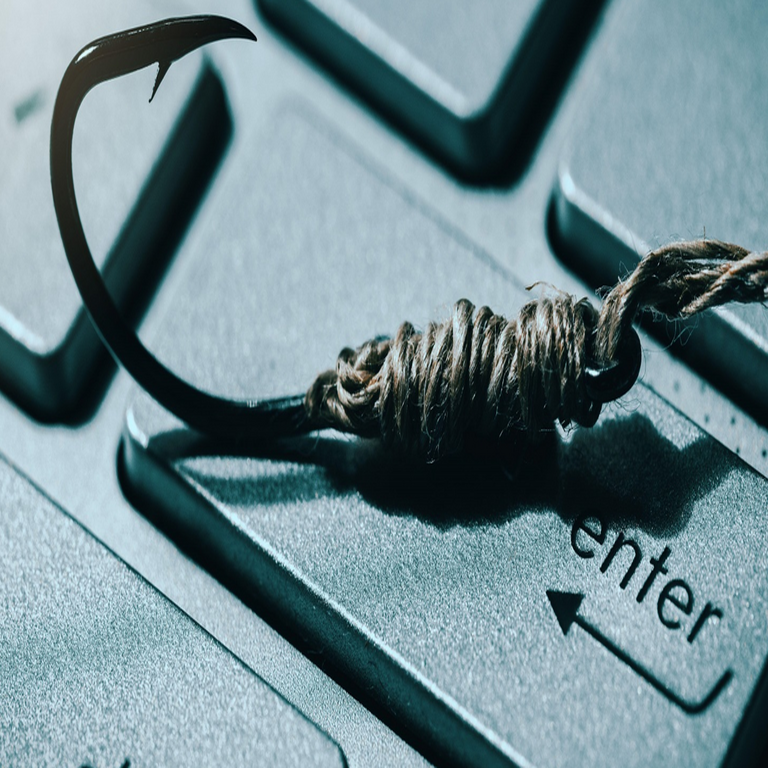 Campaña de phishing compleja y de rápida propagación instala RATs de acceso remoto.